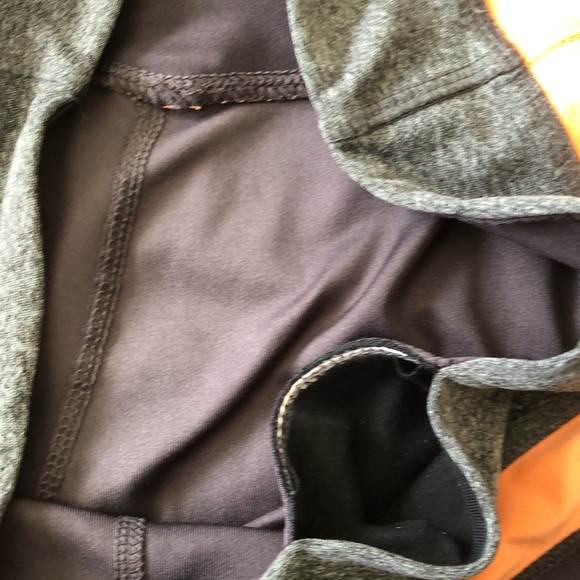 VOGO ATHLETICA SMALL YOGA GYM ACTIVE CROPPED CAPRIS PANTS PLUM/ORANGE/GREY- #410 - Picture 7 of 8